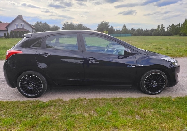 Hyundai I30 cena 37900 przebieg: 156000, rok produkcji 2014 z Świdnica małe 121